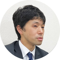 先輩社員